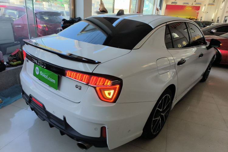 领克03 2022款 1.5TD DCT劲Pro车身外观7