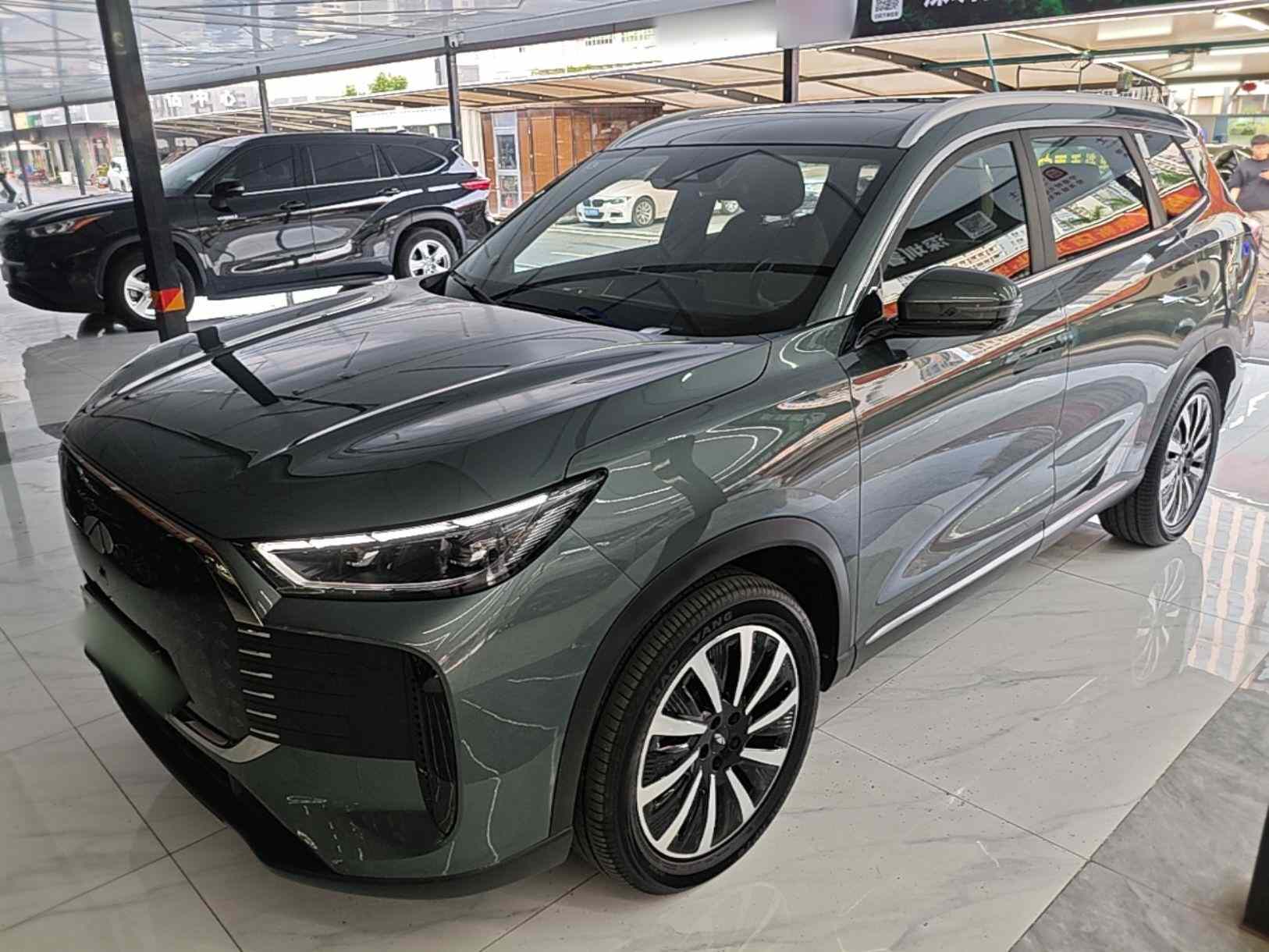 奇瑞风云 风云T8 2025款 1.5T 130km 尊享版 5座(2)
