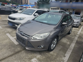 福特 福克斯 2012款 三厢 1.6L 自动风尚型