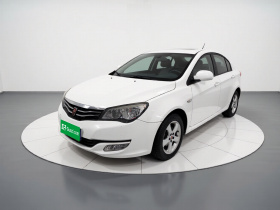 荣威350 2013款 350S 1.5L 手动迅驰版