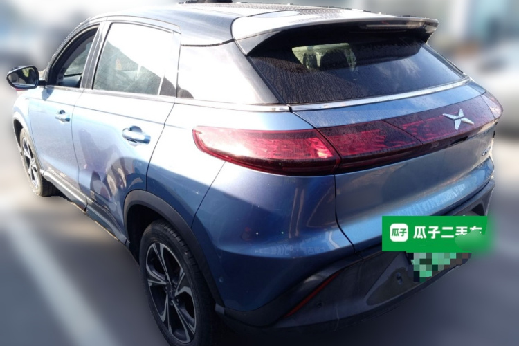 小鹏G3 2020款 400 尊享版车身外观5