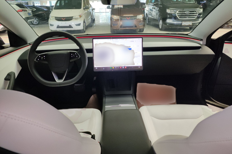 特斯拉 Model 3 2023款 后轮驱动版中控内饰7002