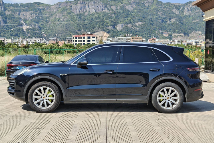 保时捷 Cayenne新能源 2020款 Cayenne E-Hybrid 2.0T车身外观6003