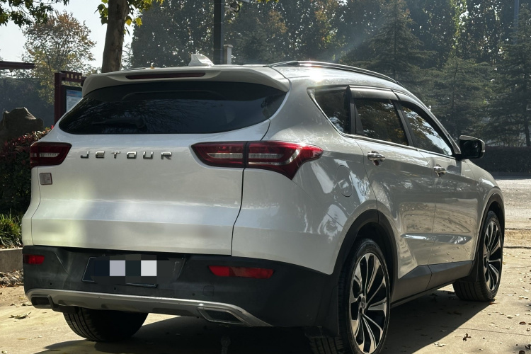 捷途X70S 2019款 1.5T 自动坦途版 国V车身外观6004