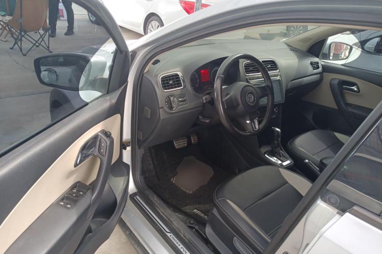 大众 2012款 1.6L Cross Polo AT中控内饰20