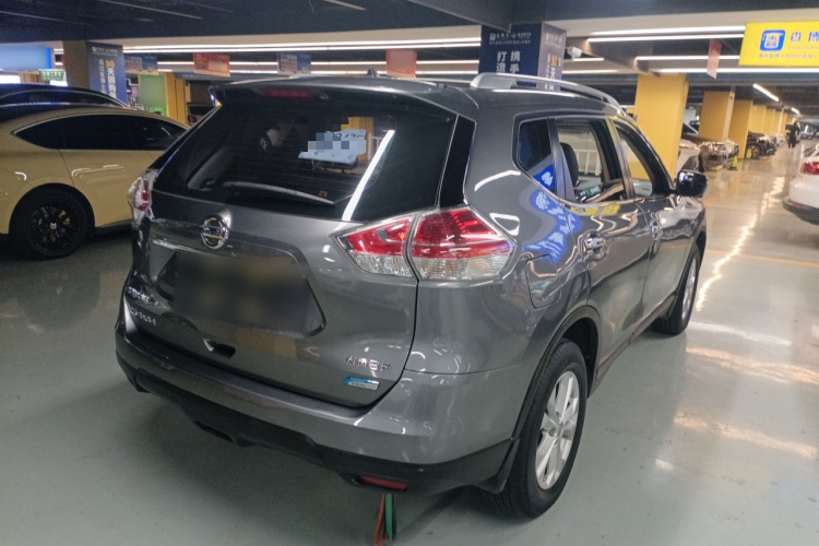 日产 奇骏 2016款 2.5L CVT运动版 4WD车身外观6005