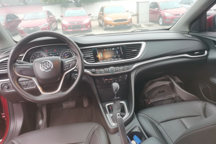 别克 英朗 2015款 15N 自动豪华型中控内饰12