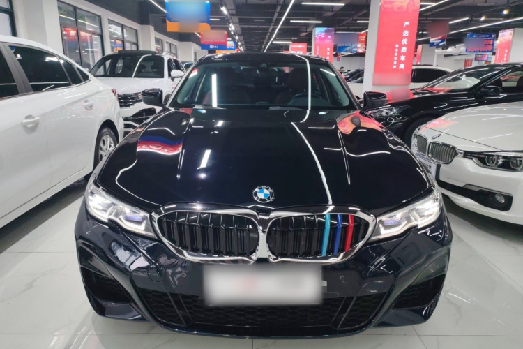 宝马3系 2022款 325Li M运动曜夜套装车身外观2