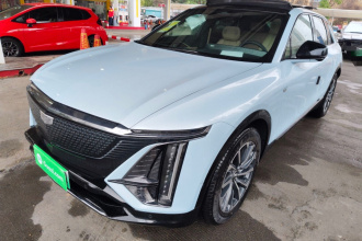 凯迪拉克 IQ锐歌 2022款 四驱高性能尊贵版