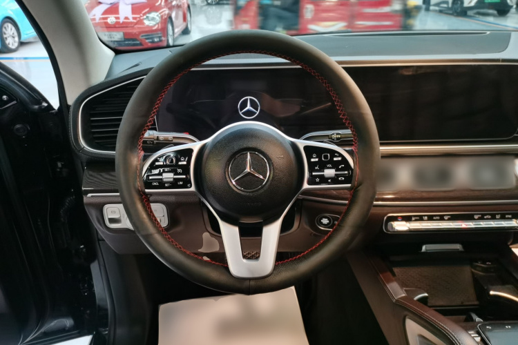 奔驰GLE 2021款 GLE 350 4MATIC 时尚型中控内饰13