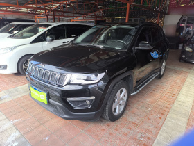 Jeep 指南者 2017款 200T 自动家享版