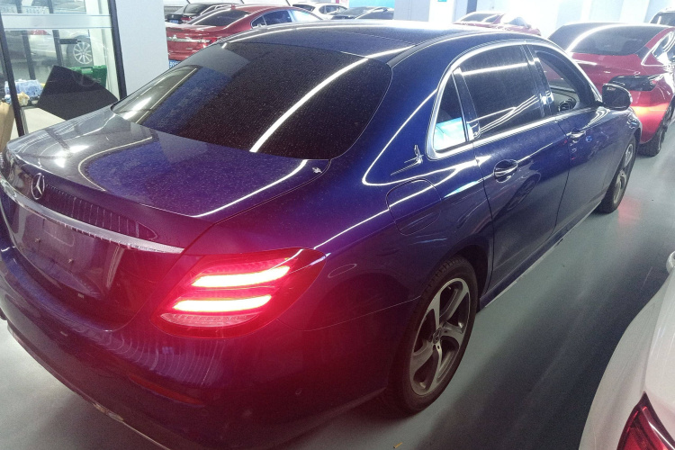 奔驰E级 2018款 E 300 L 运动豪华型车身外观6005