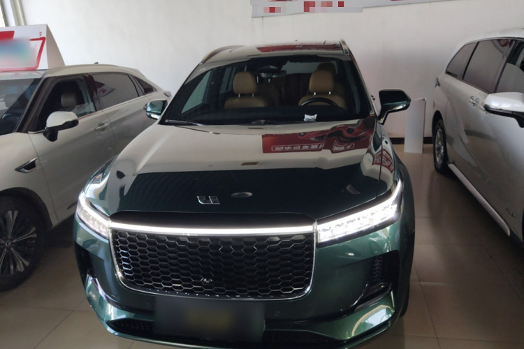 理想汽车 理想ONE 2021款 增程6座版车身外观2