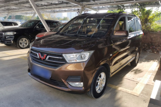 五菱汽车 五菱宏光 2018款 1.5L S舒适型L2B