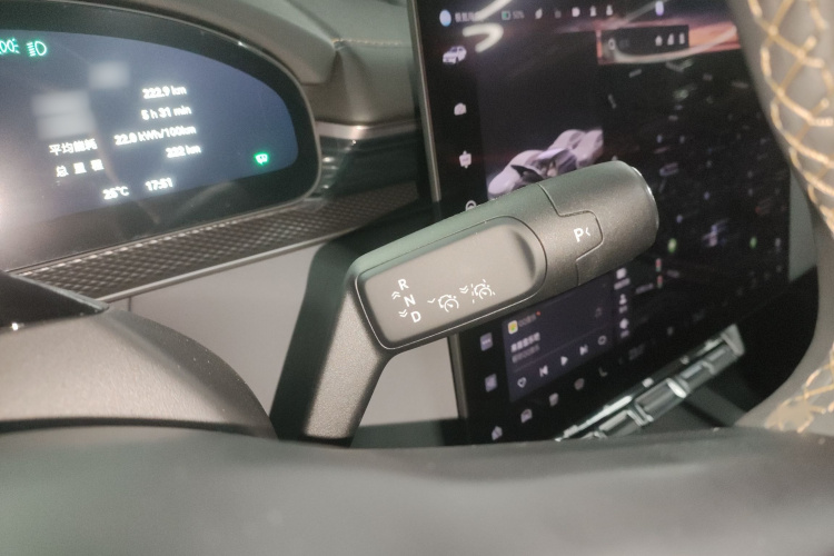 极氪7X 2025款 100kWh 长续航后驱智驾版局部细节18