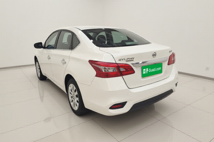 日产 轩逸 2019款 经典 1.6XE CVT舒适版车身外观5