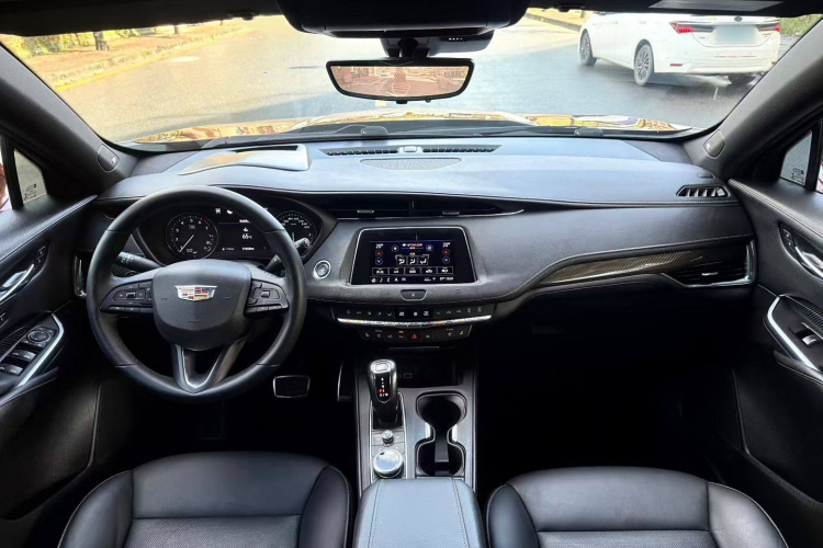 凯迪拉克XT4 2018款 28T 四驱铂金运动版中控内饰7001