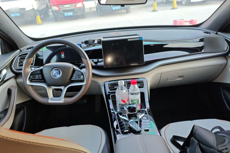 比亚迪 秦PLUS 2024款 荣耀版 EV 510KM领先型中控内饰12