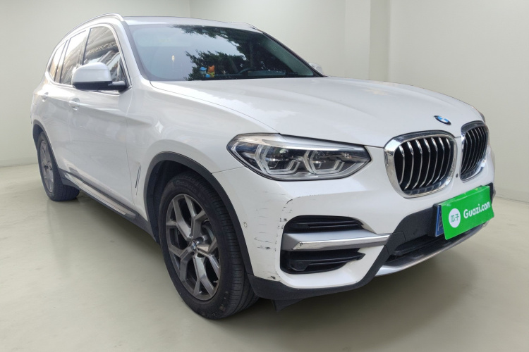 宝马X3 2021款 xDrive28i 豪华套装车身外观3