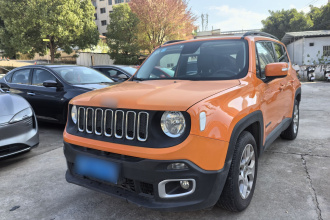 Jeep 自由侠 2018款 互联大屏版 180T 自动劲能版