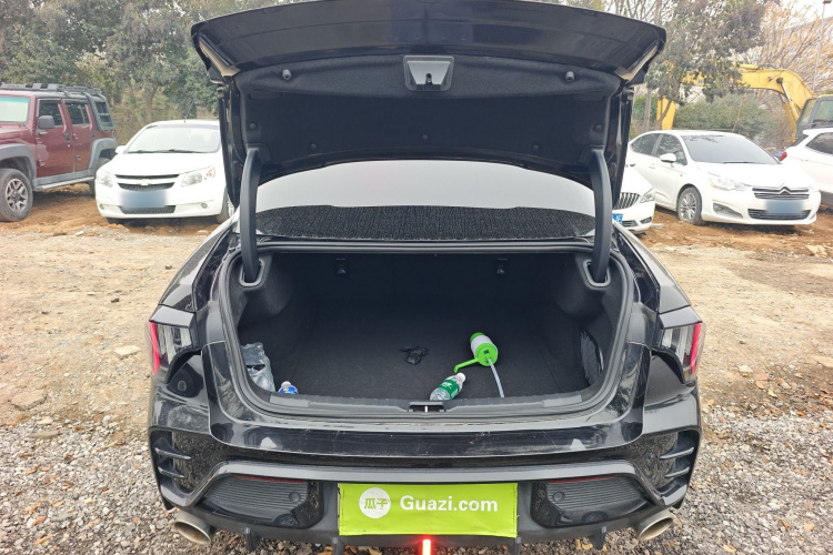 领克03 2023款 1.5TD DCT劲Pro机舱底盘23