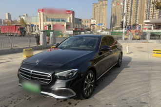 奔驰E级新能源 2022款 改款二 E 350 e L 插电式混合动力轿车