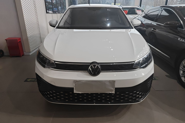 大众 朗逸 2023款 新锐 1.5L 自动新逸版车身外观2