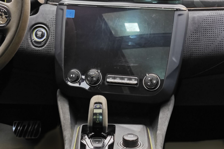 领克03 2021款 03+ 2.0TD 自动驭风版中控内饰7013