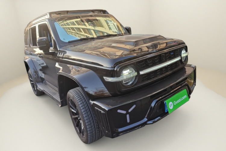 超境汽车 共创坦克300 2023款 2.0T 赛博骑士车身外观3