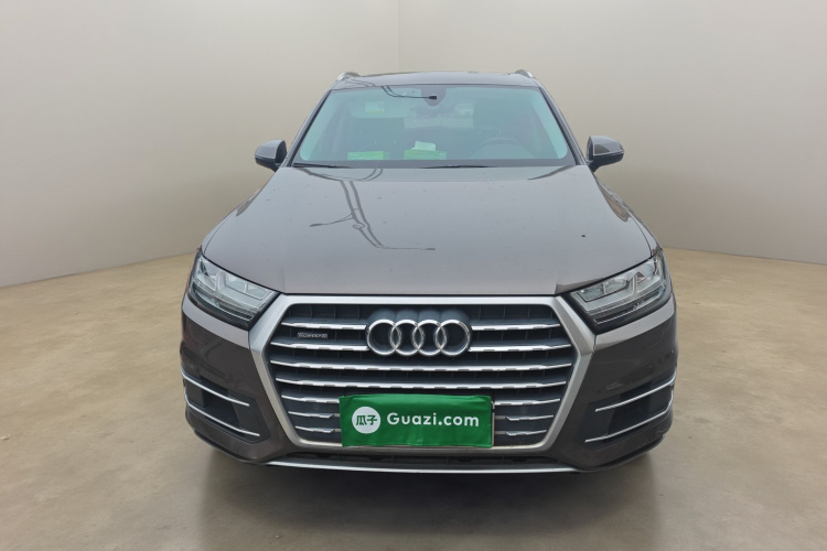 奥迪Q7 2018款 40 TFSI 舒适型车身外观2