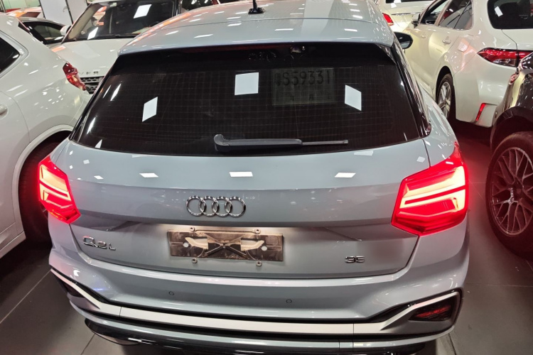 奥迪Q2L 2022款 35 TFSI 时尚动感型车身外观6