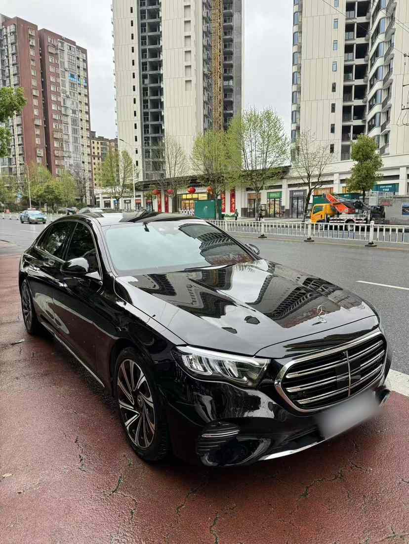 奔驰E级 2025款 E 300 L 豪华型(2)