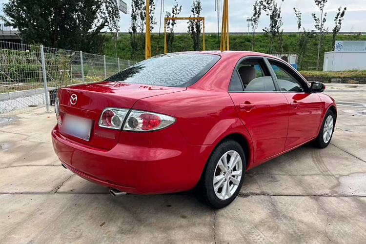 马自达6 2015款 2.0L 自动时尚型车身外观6007