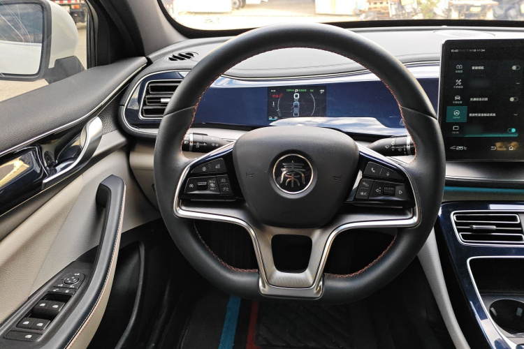 比亚迪 秦PLUS 2021款 EV 500KM 尊贵型中控内饰13