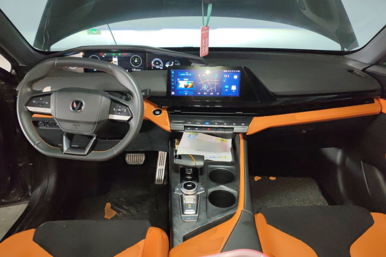 长安UNI-V 2023款 2.0T 锋速版中控内饰7002