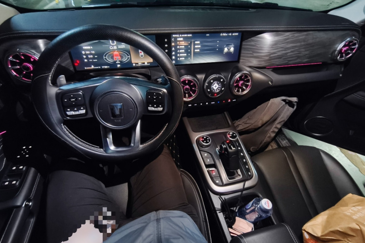 坦克300 2024款 2.0T 征服者中控内饰12