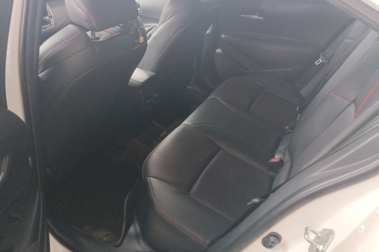 丰田 雷凌 2023款 185T CVT运动版中控内饰7004