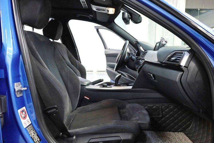 宝马3系 2017款 320i M运动型中控内饰7002