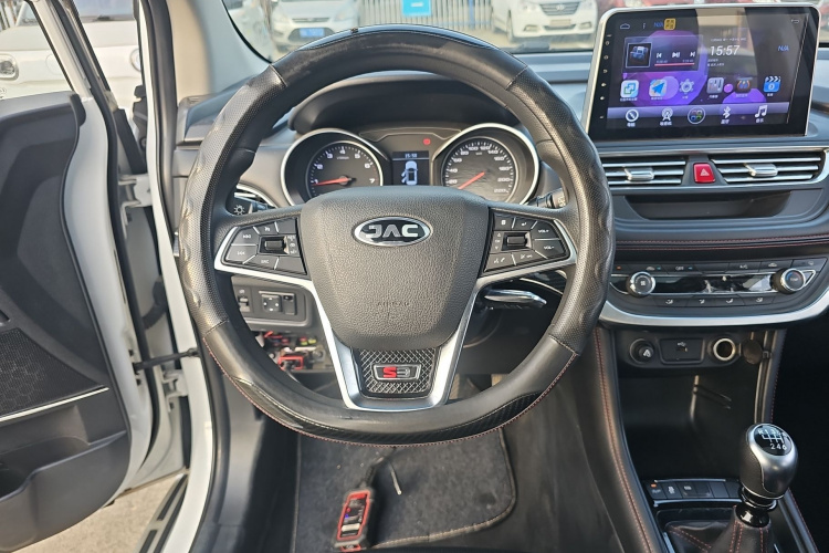 江汽集团 瑞风S3 2018款 智驱版 1.5L 手动豪华型中控内饰13