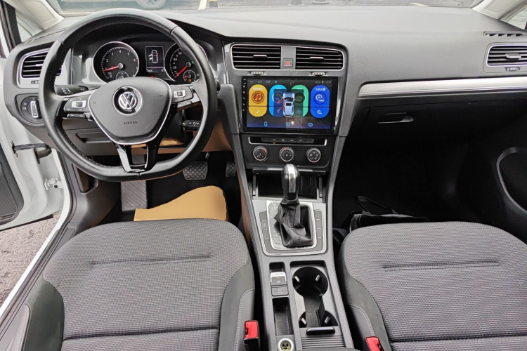 大众 高尔夫 2018款 230TSI 自动舒适型中控内饰7002