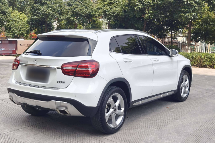 奔驰GLA 2018款 GLA 200 动感型车身外观6006