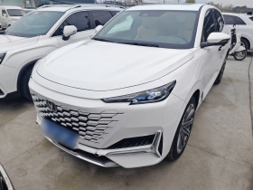 长安UNI-K 2021款 2.0T 全轮驱动尊贵型