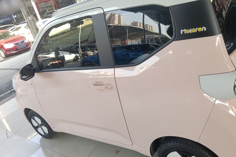 五菱汽车 宏光MINIEV 2024款 第三代 215km 进阶版车身外观4