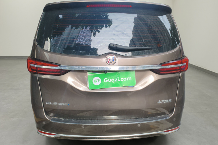 别克GL8 2023款 陆上公务舱 舒适型车身外观6