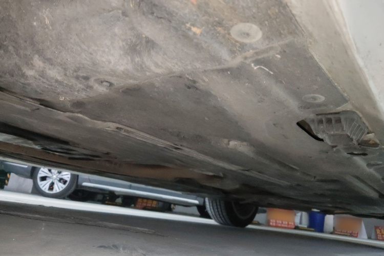 宝马3系GT 2019款 320i M运动套装局部细节9004