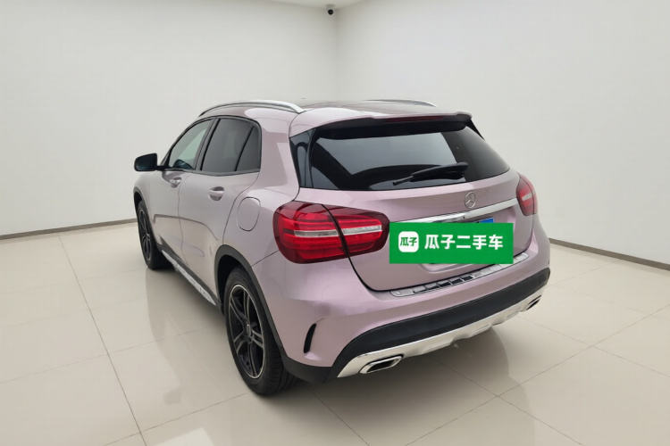 奔驰GLA 2019款 GLA 200 时尚型车身外观5