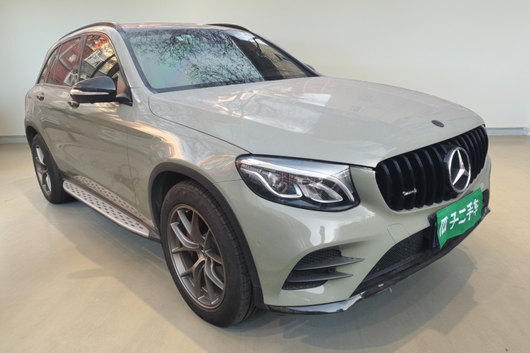 奔驰GLC 2017款 GLC 260 4MATIC 豪华型车身外观3