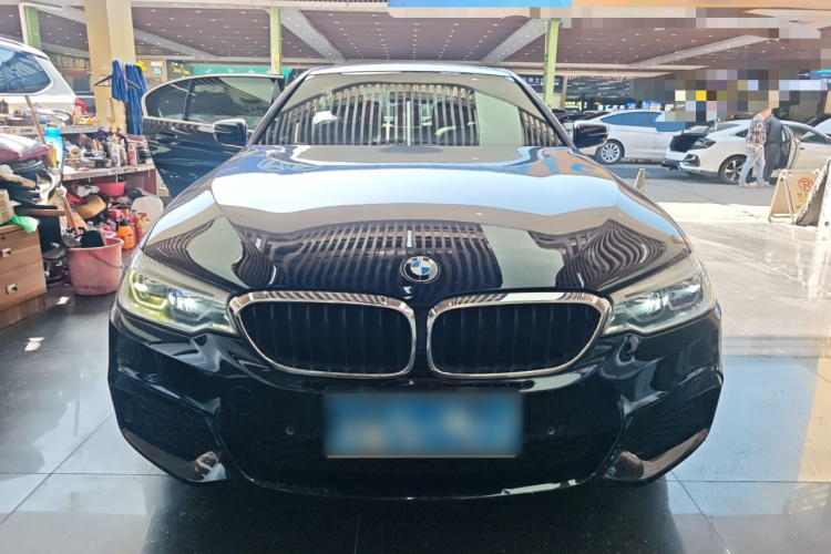 宝马5系 2020款 530Li 领先型 M运动套装车身外观6001