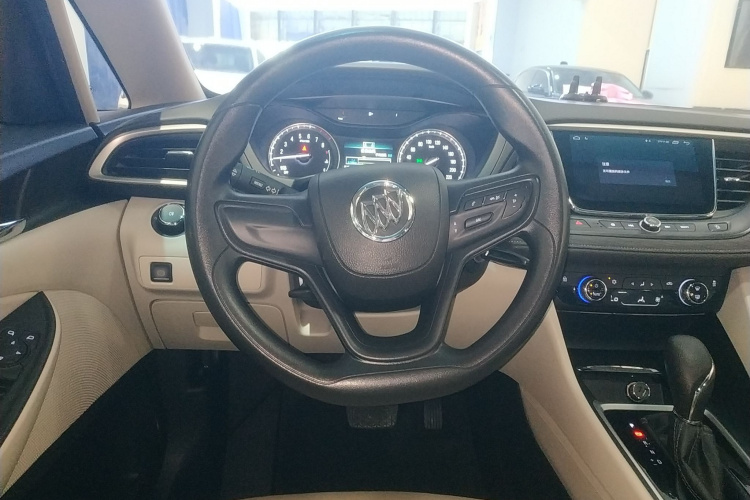 别克GL6 2018款 18T 6座精英型中控内饰13