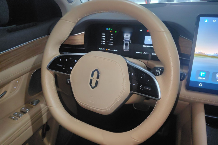 鸿蒙智行 问界M7 2024款 1.5T 智驾四驱Max版 5座局部细节13